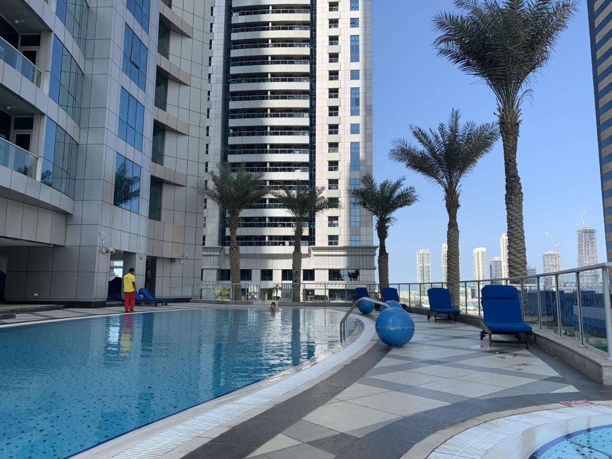 Torch 77 Hostel Dubai Luaran gambar